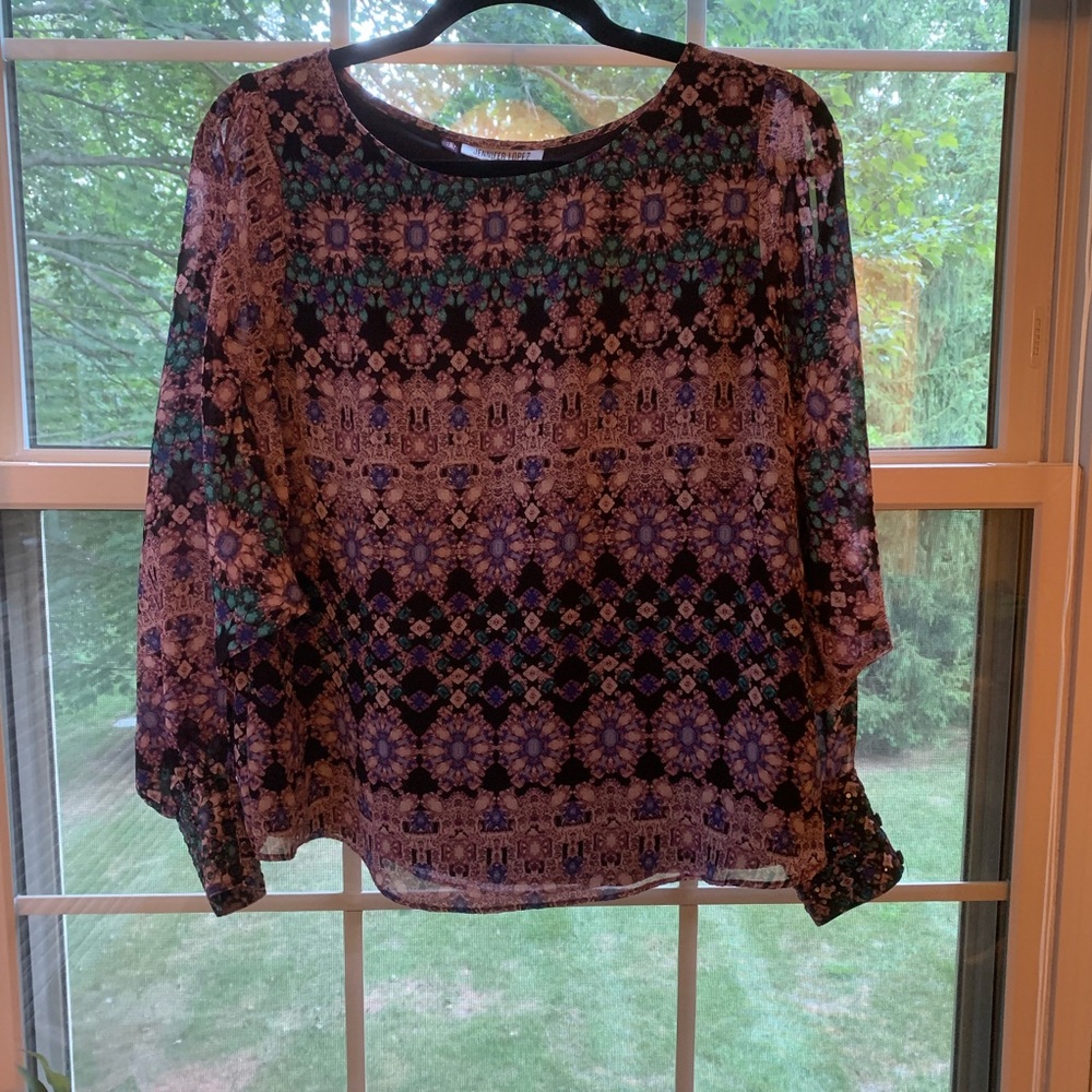 COPY - Like New Long Sleeve Cold Shoulder Blouse